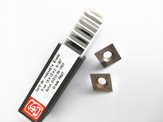 목재 가공을 위한 YG6/YG8 텅스텐 카바이드 거꾸로 할 수 있는 나이프 15x15x2.5mm 인덱서블 인써트